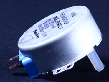 Ruehrmotor-unten-ne-1740_2